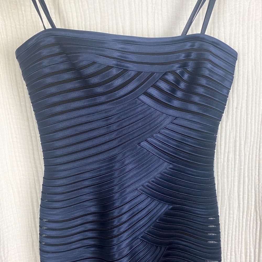 BCBGMAXAZRIA‎ NAVY SATIN BEVERLY STRAPLESS DRESS​​​​​